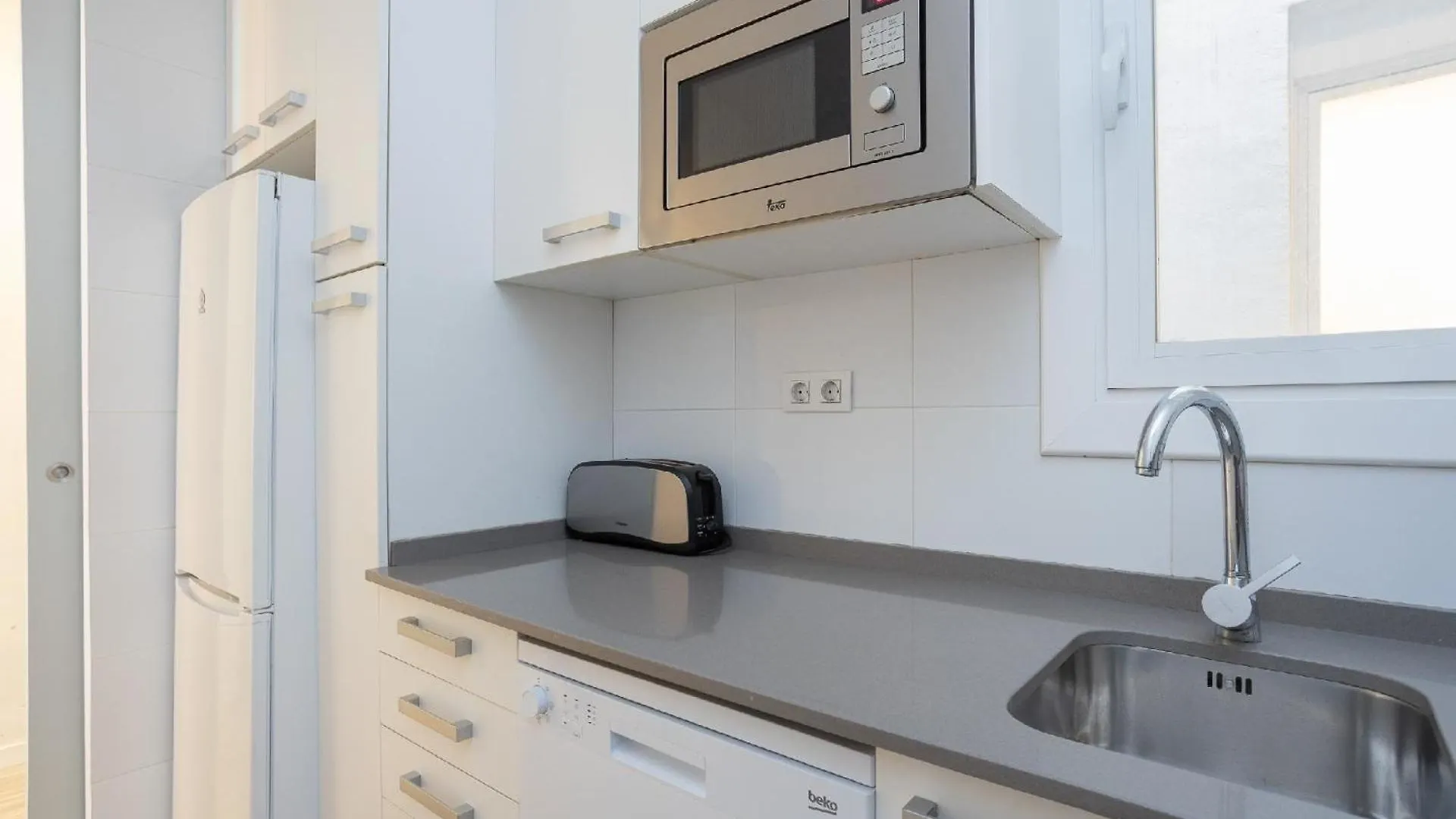 Apartment Ferienwohnung Fuer 9 Personen Ca 120 Qm In Barcelona-Eixample, Costa Brava Costa Del Maresme