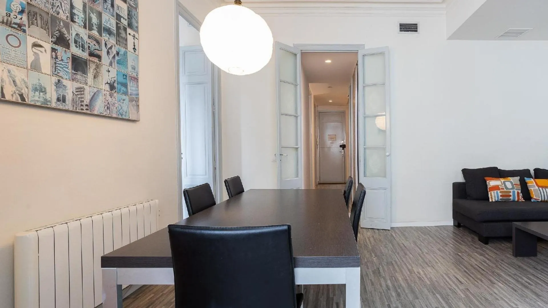 Ferienwohnung Fuer 9 Personen Ca 120 Qm In Barcelona-Eixample, Costa Brava Costa Del Maresme Apartment Barcelona