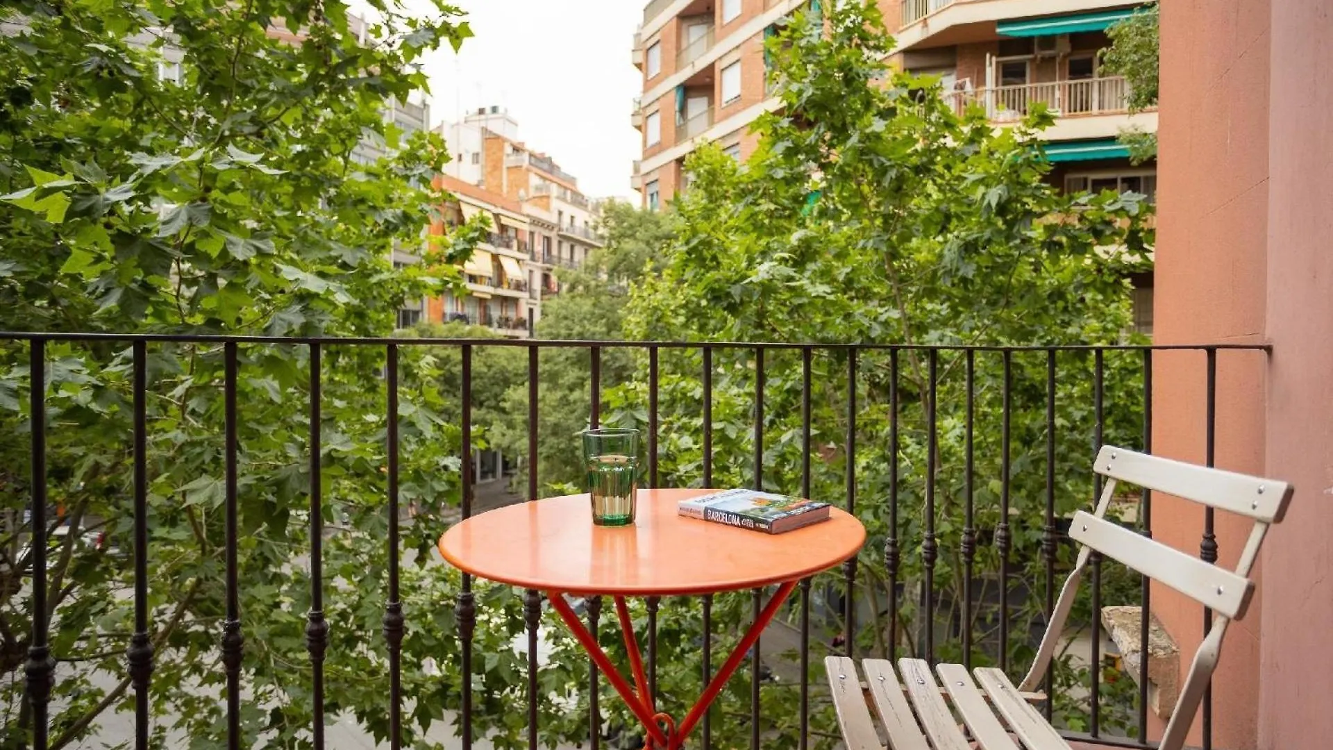 Ferienwohnung Fuer 9 Personen Ca 120 Qm In Barcelona-Eixample, Costa Brava Costa Del Maresme Apartment Barcelona